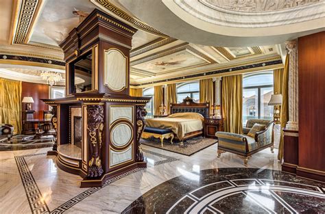 maison versace montreal